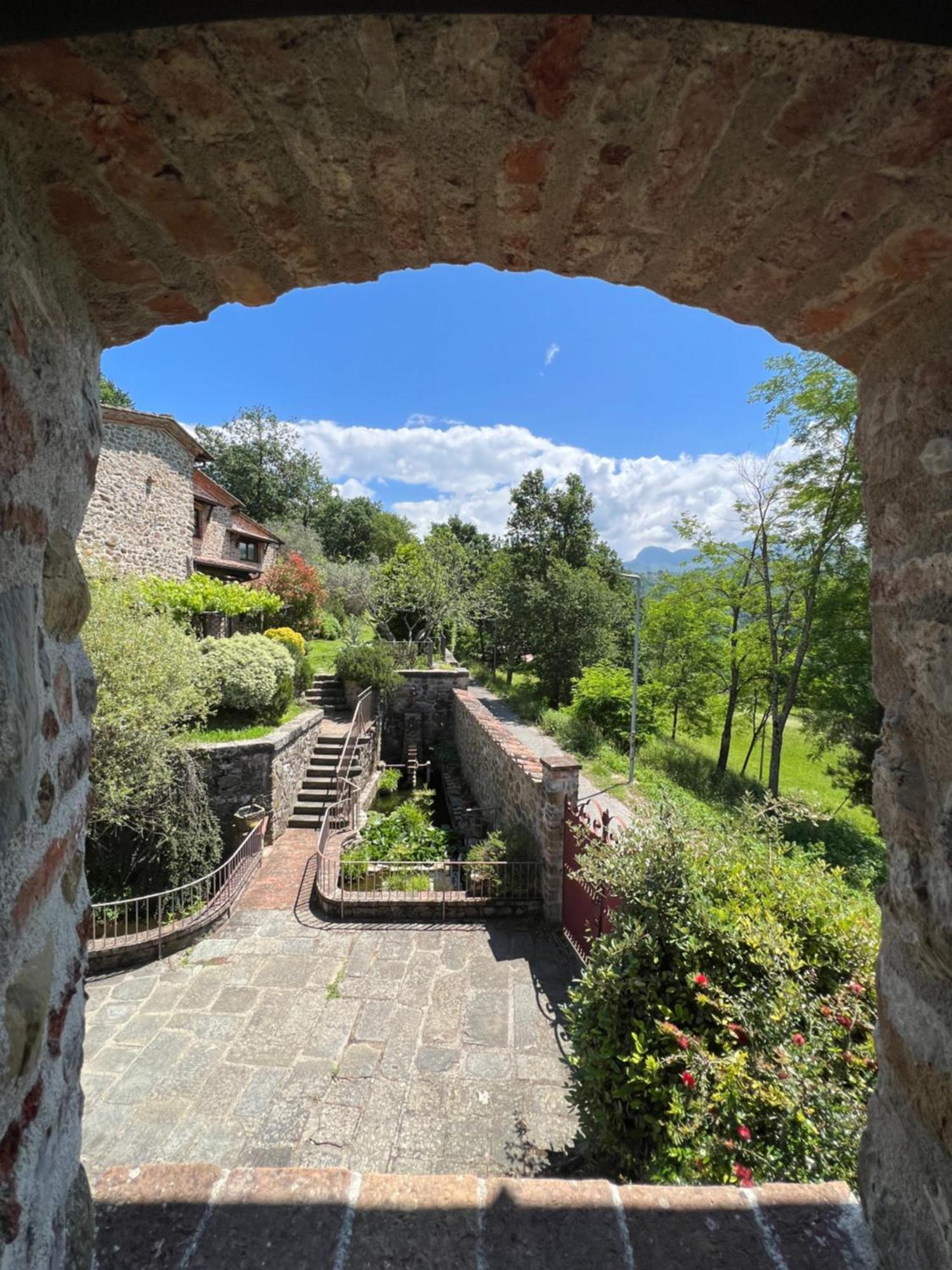 Podere Beatrice 20 Pax By Villasretreats Bardine di San Terenzo Exterior photo
